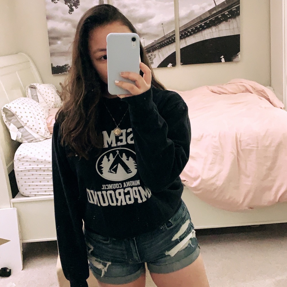 Brandy Melville Yosemite Campground sweatshirt!